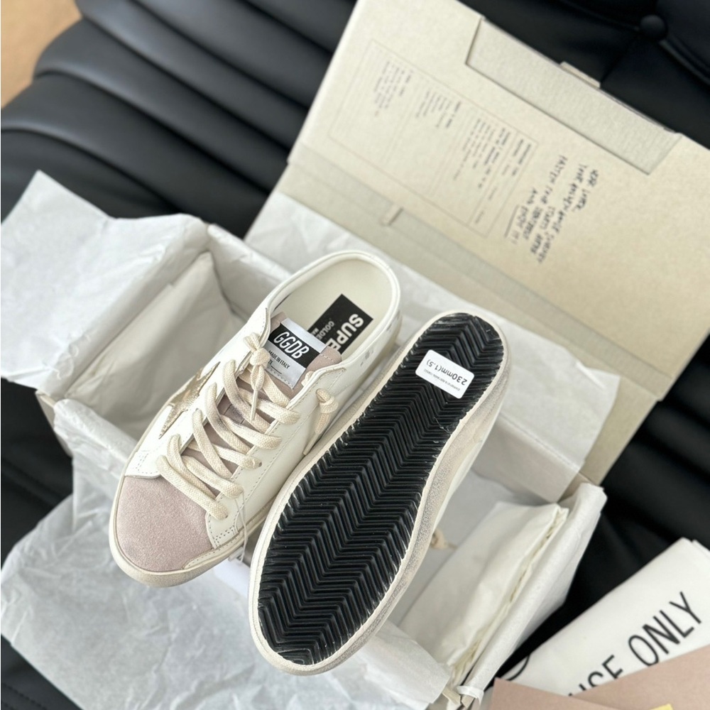 Golden Goose Off-White and Beige Superstar Sneakers - Picture 5 of 9